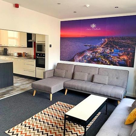 Blackpool Luxury Apartments Esterno foto